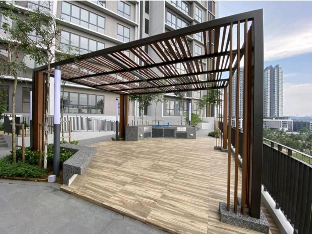 The Clio 2 Residences, Beside Conezion, Beside Ioi City Mall, Opposite Serdang Hospital, Beside Uniteen And Upm, Putrajaya Eksteriør billede